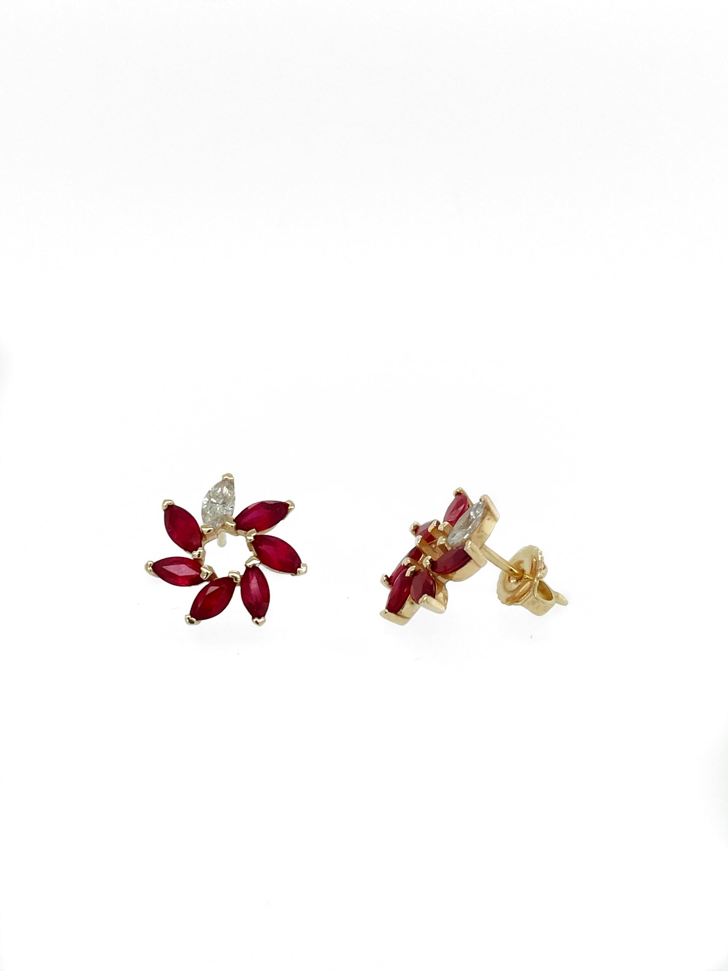 MQ Swirl Studs
