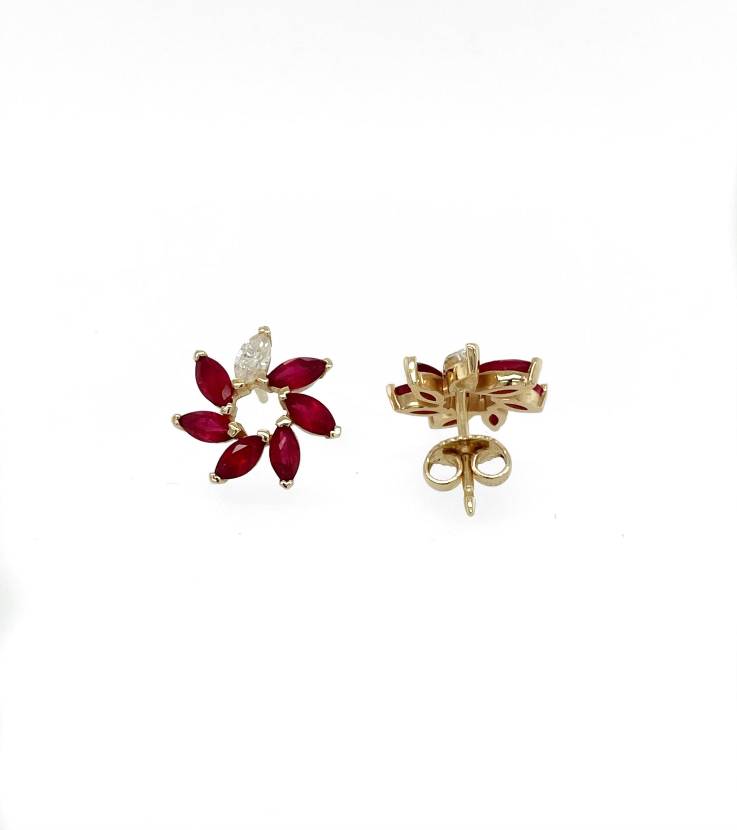 MQ Swirl Studs
