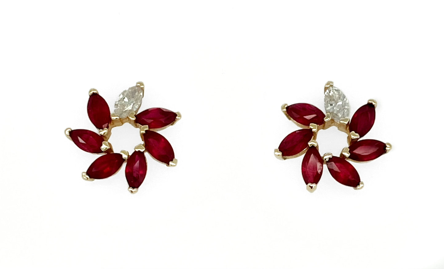 MQ Swirl Studs